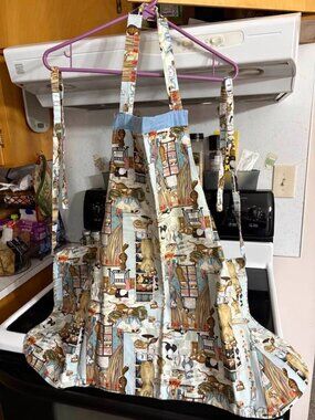 Apron Home made with cats on it